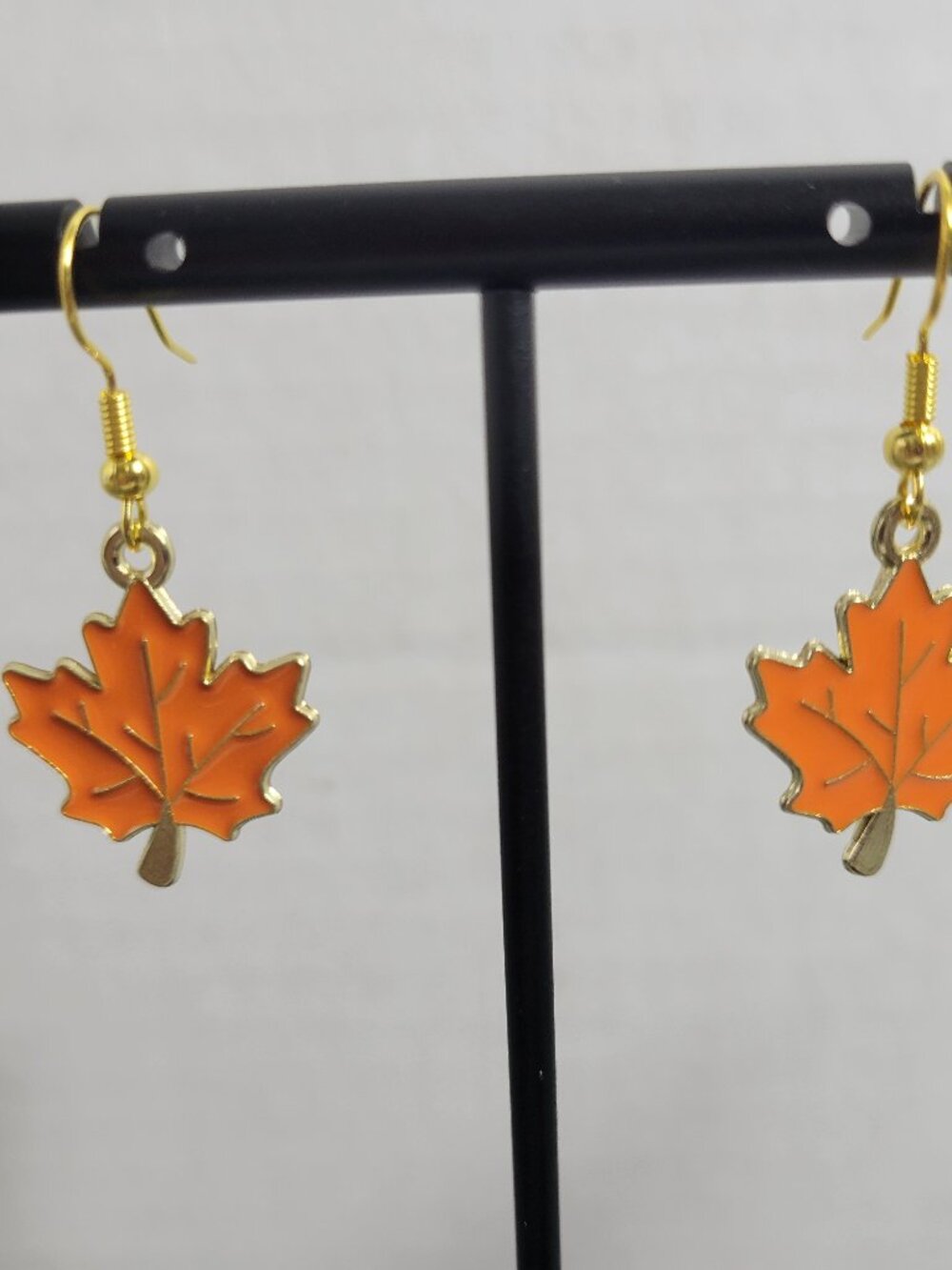 Orange Maple Leaf Dangle Earrings Gold Tone Fall Autumn Thanksgiving E111E